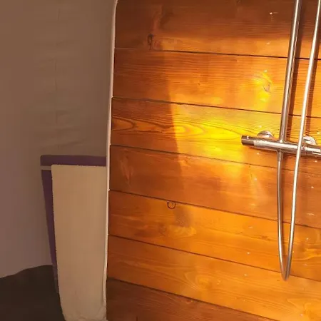 Les Bulles Du Coq De Champagne Campingplads