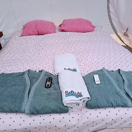 Les Bulles Du Coq De Champagne