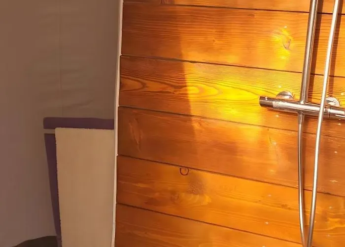 Les Bulles Du Coq De Champagne Campingplads