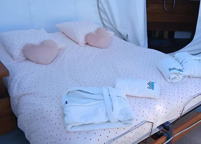 Les Bulles Du Coq De Champagne Campingplads